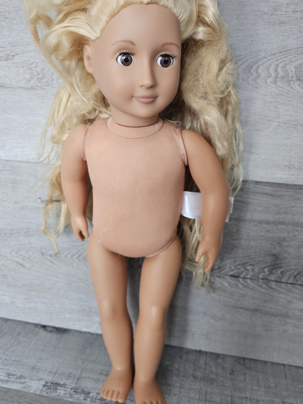 Battat Our Generation Girl Blonde Hair Brown Eyes Hair Grows Bria